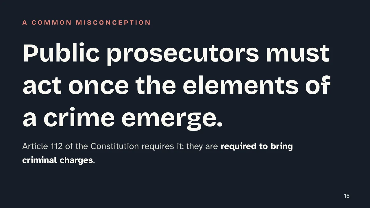 Slide 16 of the presentation on Italian Legal System: Public prosecutors must act once the elements of a crime emerge.